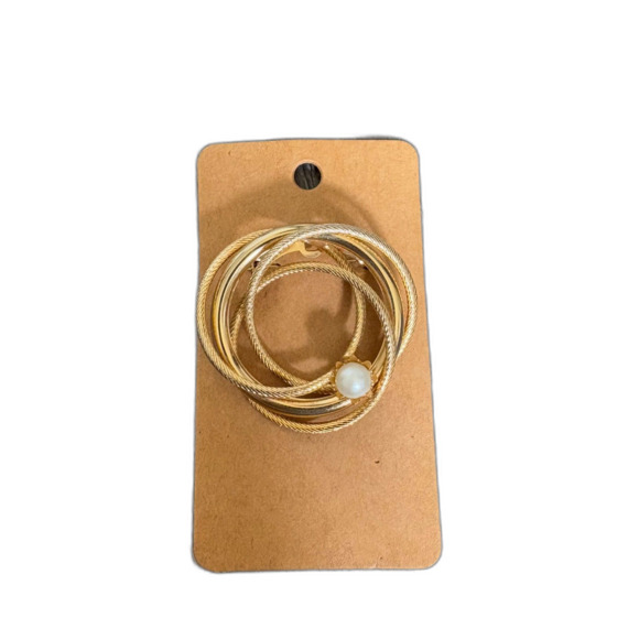 Vintage Gold Tone Interlocked Rings Brooch‎ Single Pearl Unsigned - Picture 1 of 3